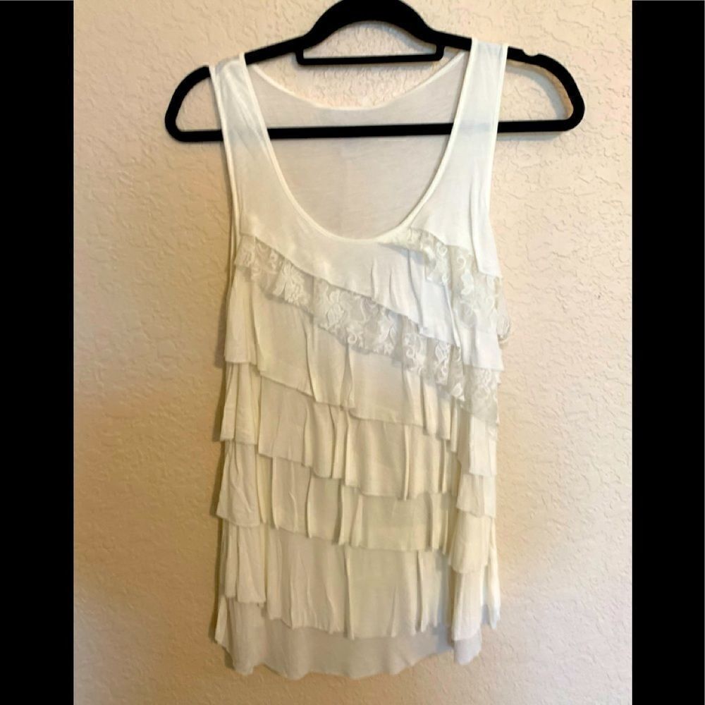 Kenar Ruffled Tiered  Lace Tank Size M